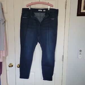 🔴SOLD🔴 Buckle Kancan Signature Skinny Jeans Size 36